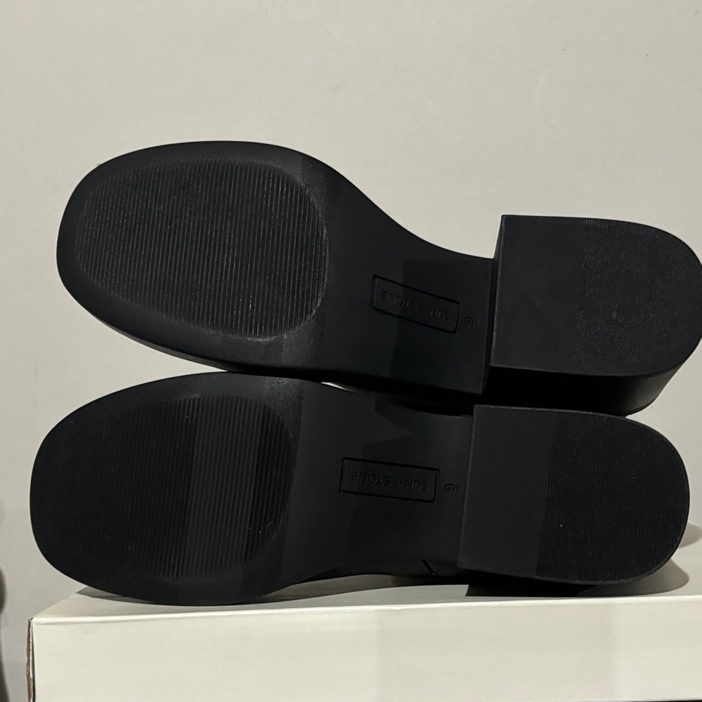 Sun + Stone Norah Charcoal Boot - Picture 5 of 5